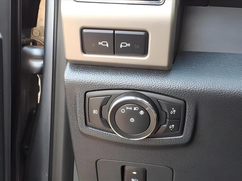 2022 Ford F-350SD Lariat DRW