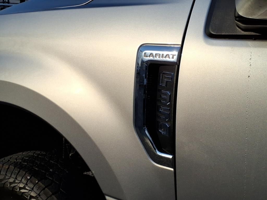 2022 Ford F-350SD Lariat DRW