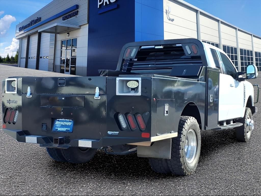 2023 Ford F-350SD Lariat DRW