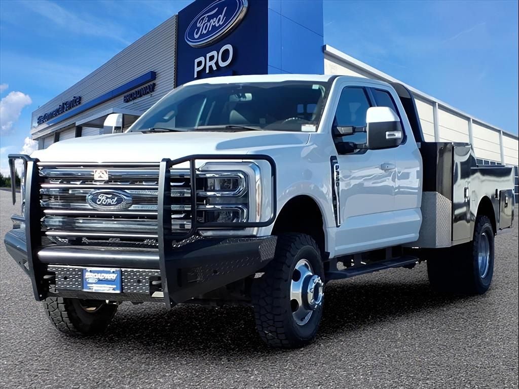 2023 Ford F-350SD Lariat DRW