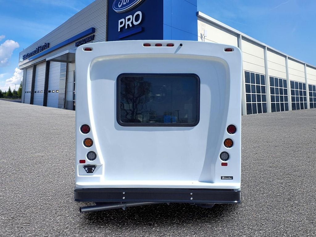 2025 Ford E-450SD Base