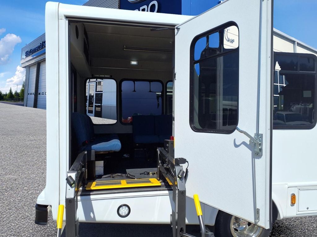 2025 Ford E-450SD Base