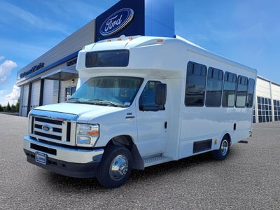 2025 Ford E-450SD Base