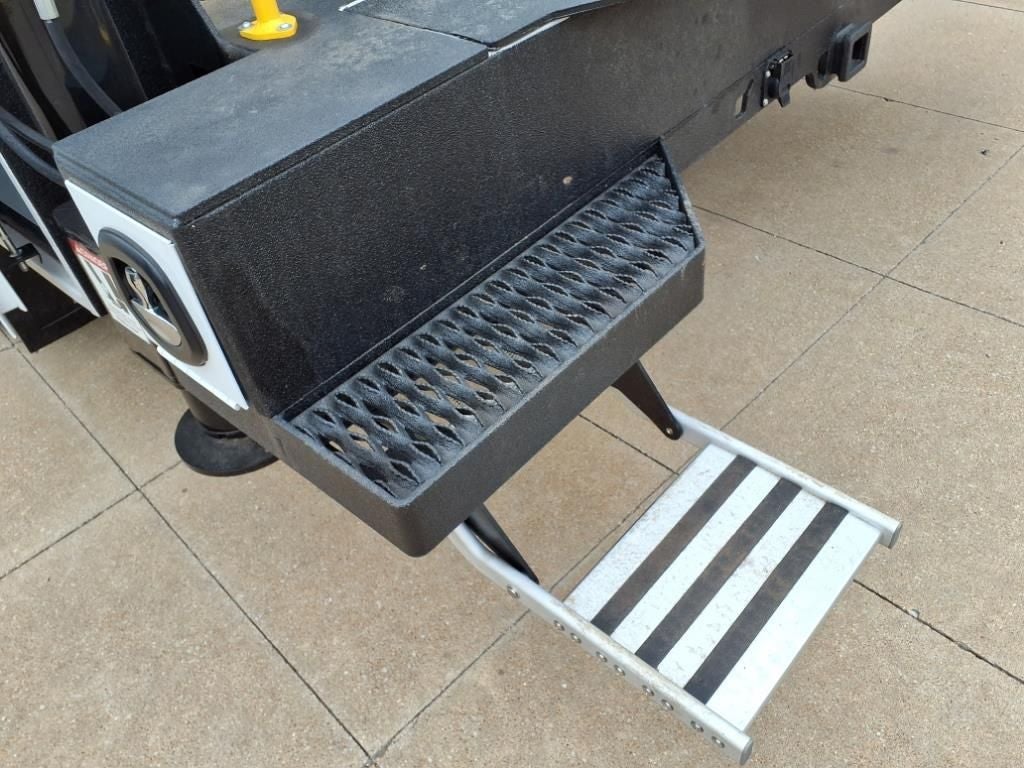 2024 Ford F-600SD XL