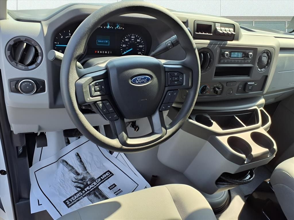 2025 Ford E-350SD Base Cutaway