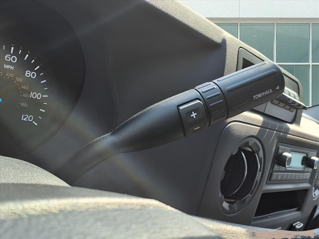 2025 Ford E-350SD Base Cutaway