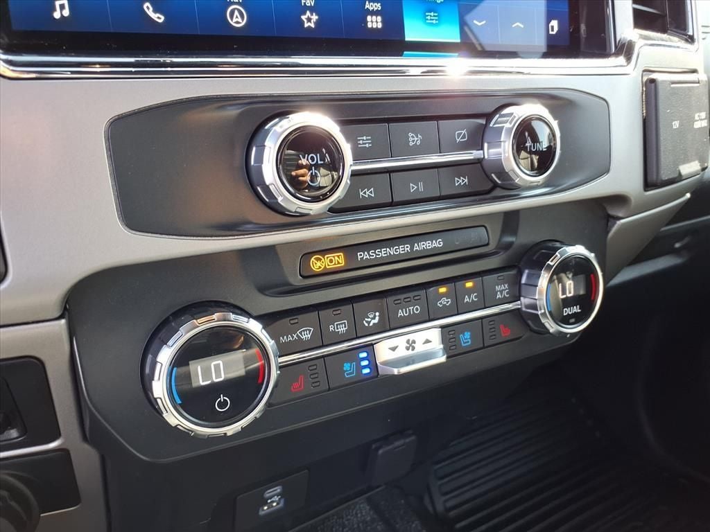 2022 Ford F-450SD Lariat DRW