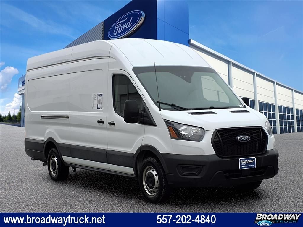 2022 Ford Transit-250 Base