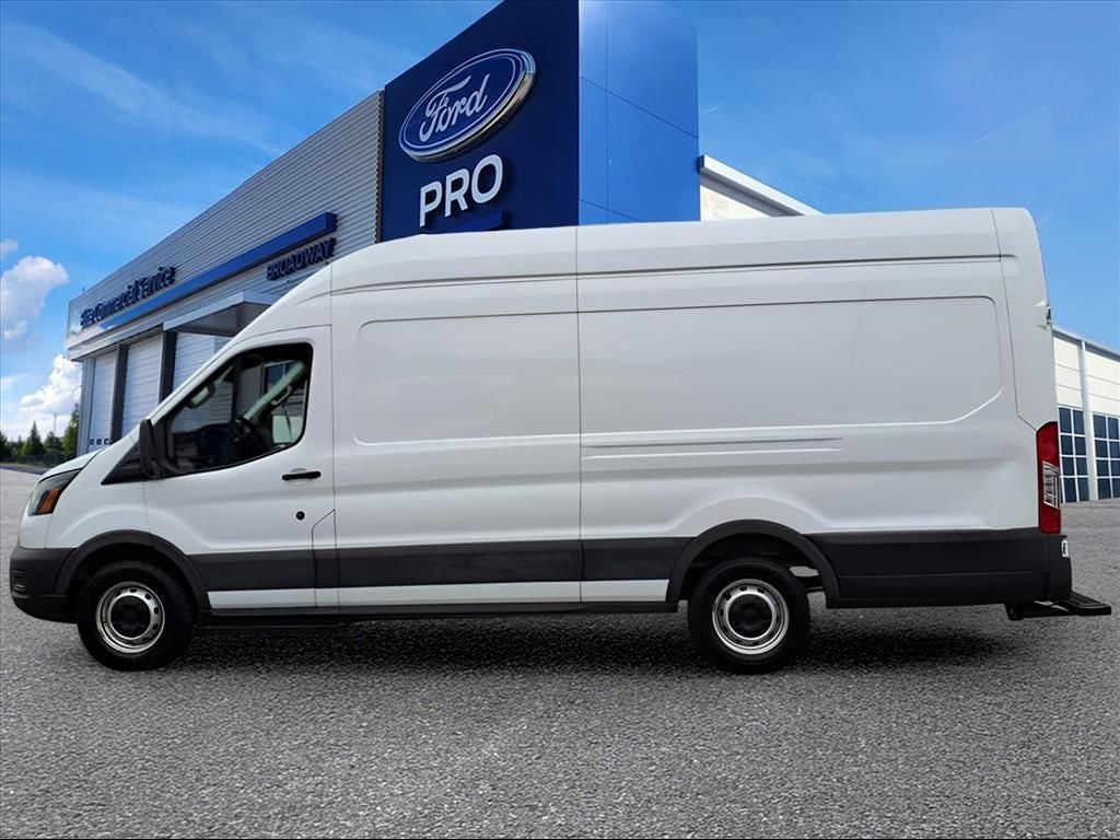 2022 Ford Transit-250 Base