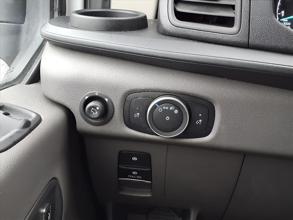 2022 Ford Transit-250 Base