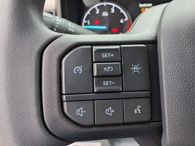 2025 Ford Super Duty F-550 DRW Crane