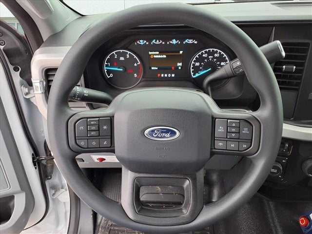 2025 Ford Super Duty F-550 DRW Crane