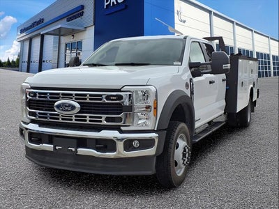 2025 Ford Super Duty F-550 DRW Crane