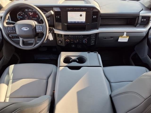 2024 Ford Super Duty F-550 DRW F-550® XL