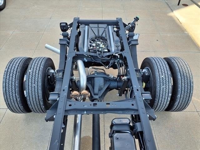 2024 Ford Super Duty F-550 DRW F-550® XL