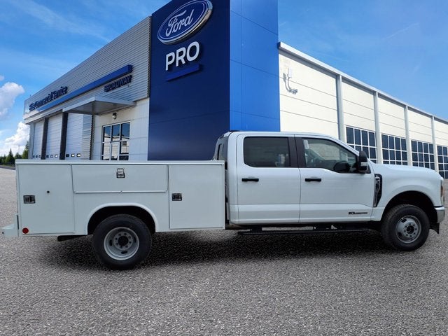 2026 Ford Super Duty F-350 DRW XL