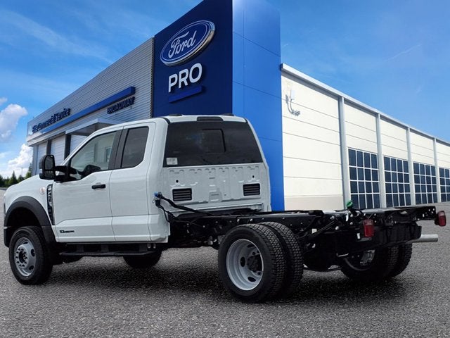 2026 Ford Super Duty F-450 DRW F-450® XL