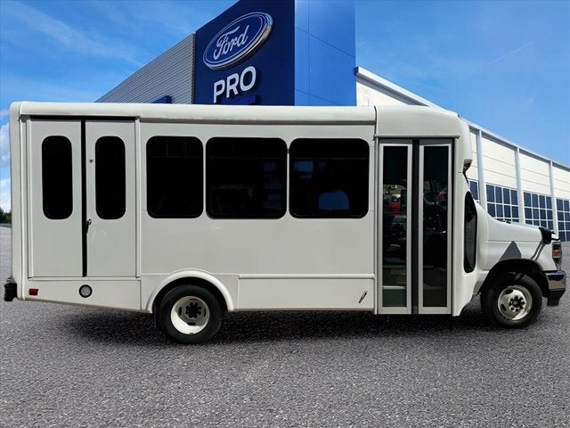 2025 Ford E-450 SHUTTLE BUS