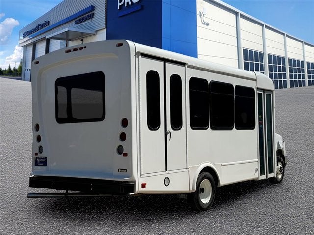 2025 Ford E-450 SHUTTLE BUS