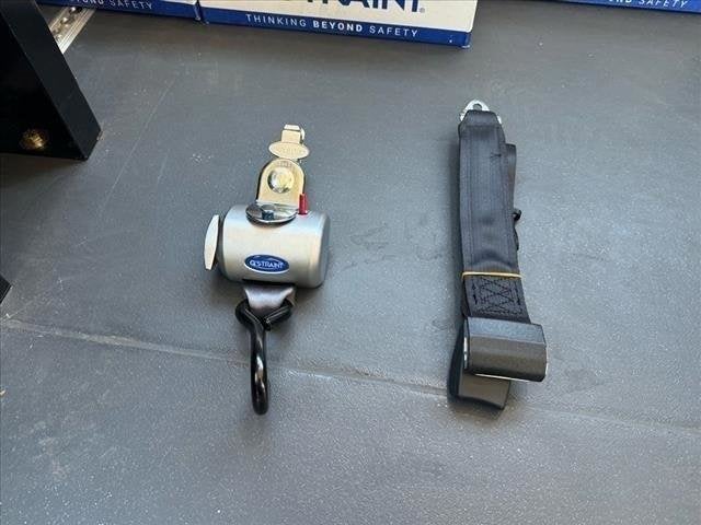 2025 Ford E-450 SHUTTLE BUS