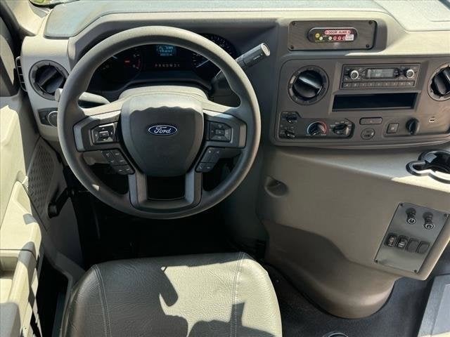 2025 Ford E-450 SHUTTLE BUS