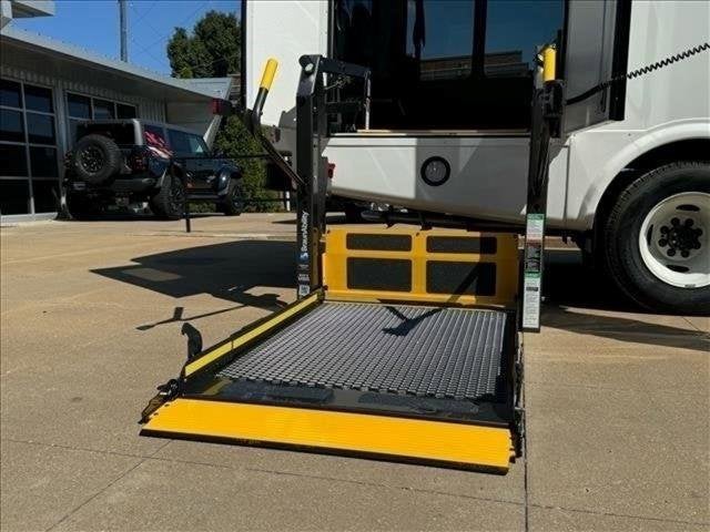 2025 Ford E-450 SHUTTLE BUS