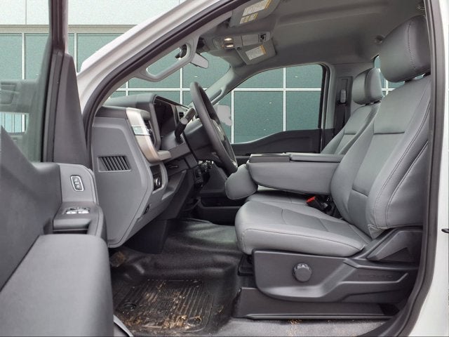 2026 Ford Super Duty F-550 DRW F-550® XL