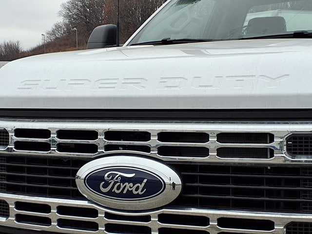 2026 Ford Super Duty F-550 DRW F-550® XL