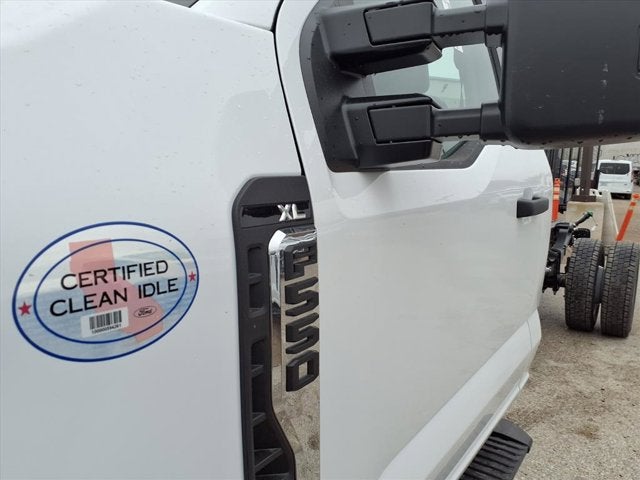 2026 Ford Super Duty F-550 DRW F-550® XL
