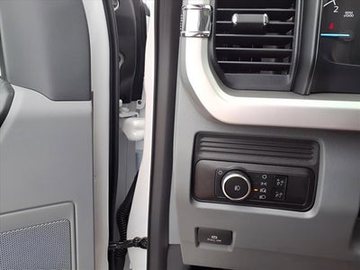 2025 Ford Super Duty F-550 DRW XL