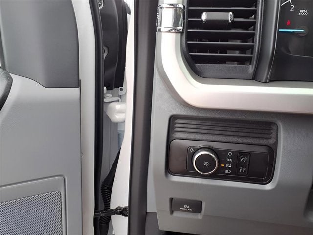 2025 Ford Super Duty F-550 DRW XL