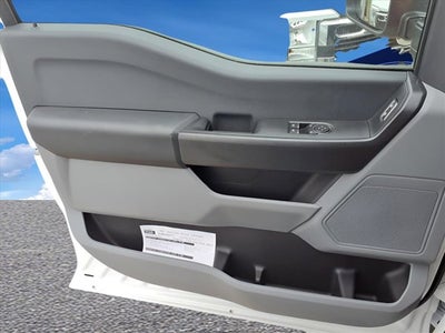 2025 Ford Super Duty F-550 DRW XL