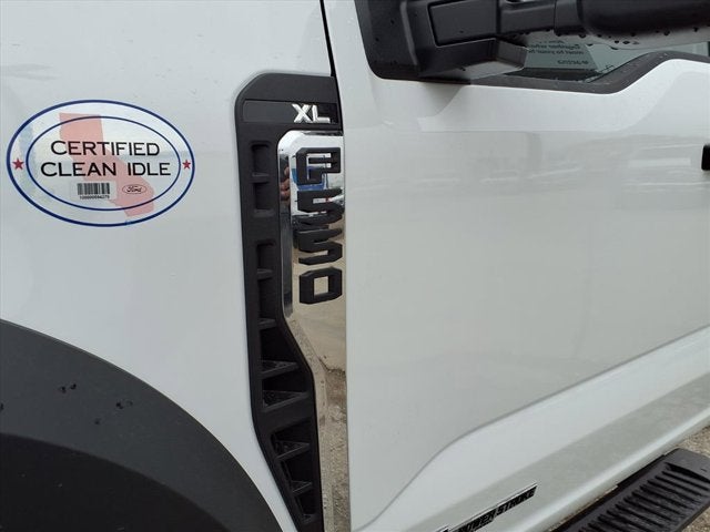 2026 Ford Super Duty F-550 DRW F-550® XL