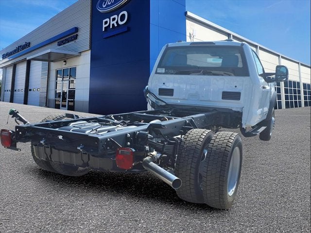 2025 Ford Super Duty F-550 DRW XL