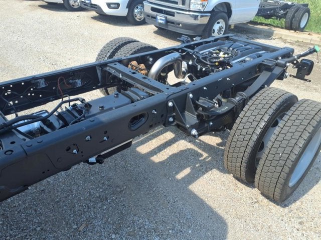 2025 Ford Super Duty F-550 DRW XL