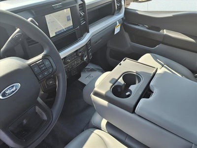 2025 Ford Super Duty F-550 DRW XL