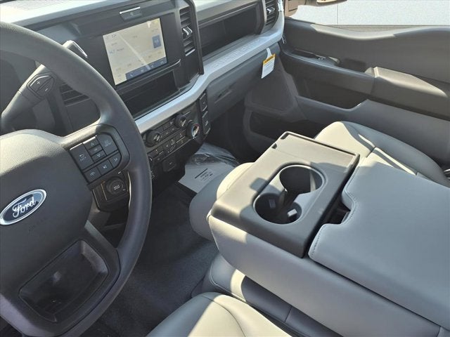 2025 Ford Super Duty F-550 DRW XL