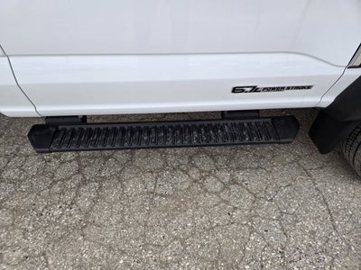 2025 Ford Super Duty F-550 DRW XL
