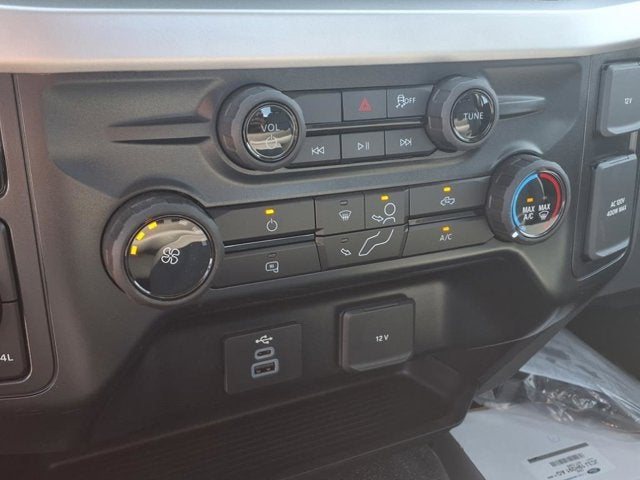 2025 Ford Super Duty F-550 DRW XL