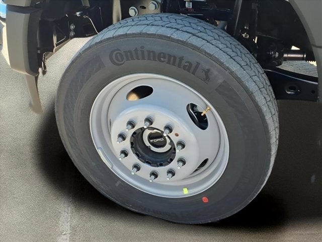 2026 Ford Super Duty F-550 DRW XL