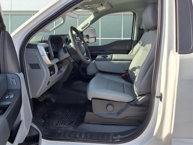 2026 Ford Super Duty F-550 DRW XL