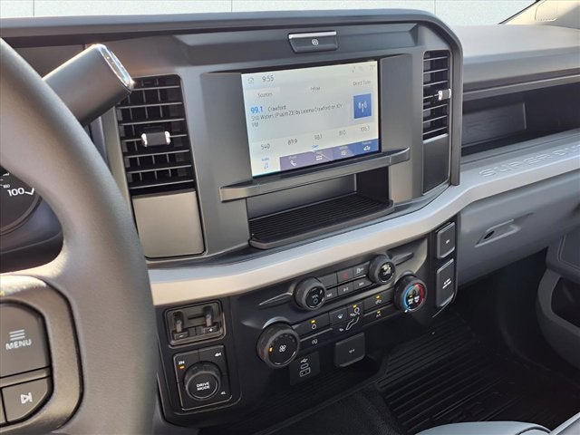 2026 Ford Super Duty F-550 DRW XL