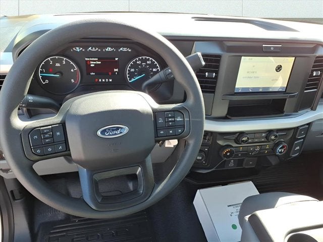 2026 Ford Super Duty F-550 DRW XL