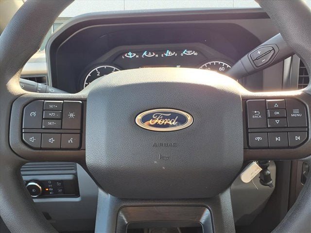 2025 Ford Super Duty F-550 DRW F-550® XL