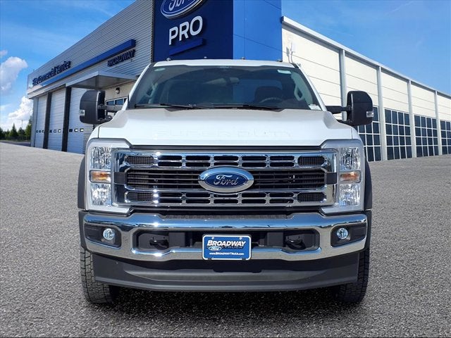 2025 Ford Super Duty F-550 DRW F-550® XL