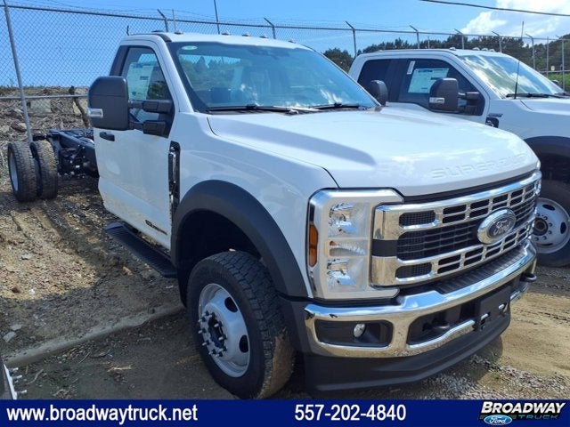 2025 Ford Super Duty F-550 DRW XL