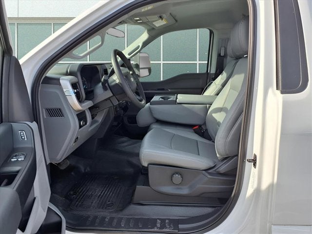 2026 Ford Super Duty F-600 DRW F-600® XL