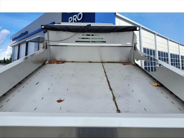 2025 Ford Super Duty F-600 DRW F-600® XL