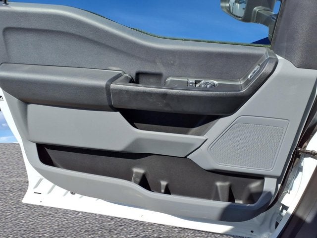 2025 Ford Super Duty F-600 DRW F-600® XL