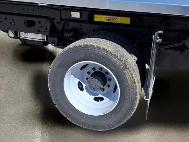 2025 Ford Super Duty F-600 DRW F-600® XL